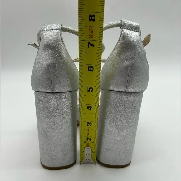 Pelle Moda Silver Metallic Suede Platform Heeled Sandals Size 6.5 New With Box - Picture 9 of 13